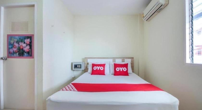Oyo 885 And Me House Hotel 2*