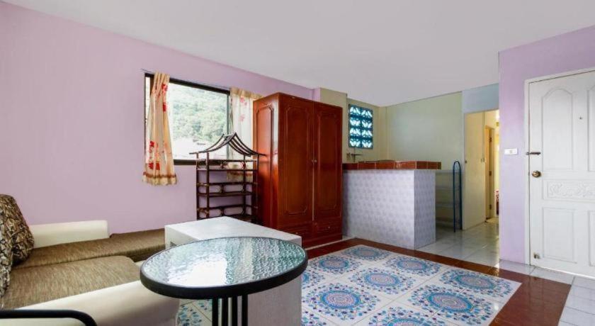 Oyo 885 And Me House