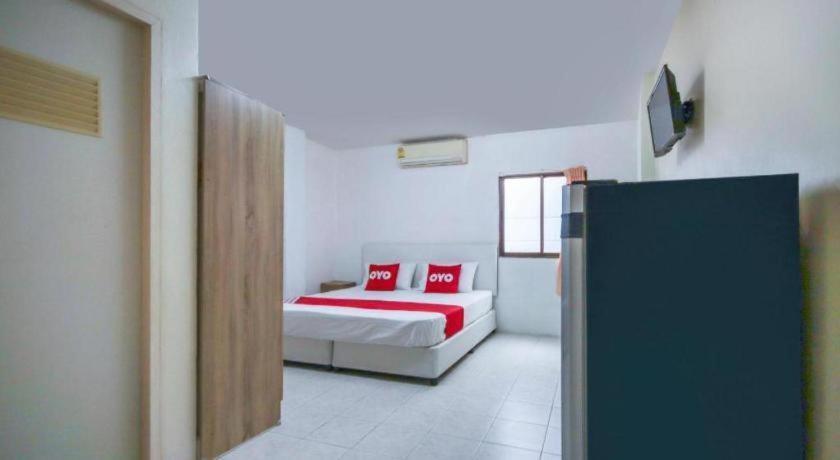 Hotel Oyo 885 And Me House 2*